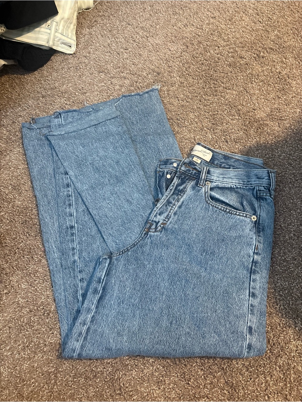 Universal Thread Relaxed Light Blue Women's Jeans